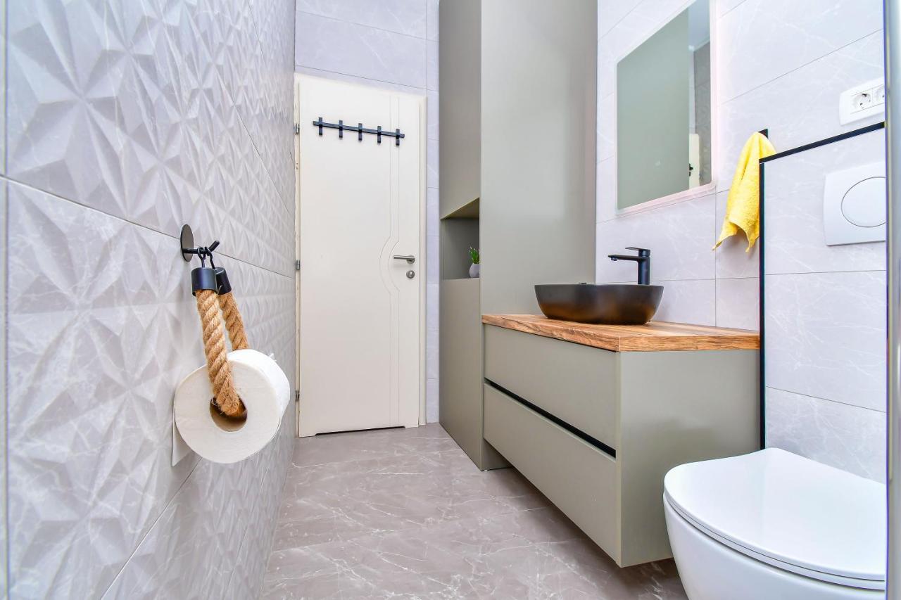 Apartment Ela Omiš Екстериор снимка