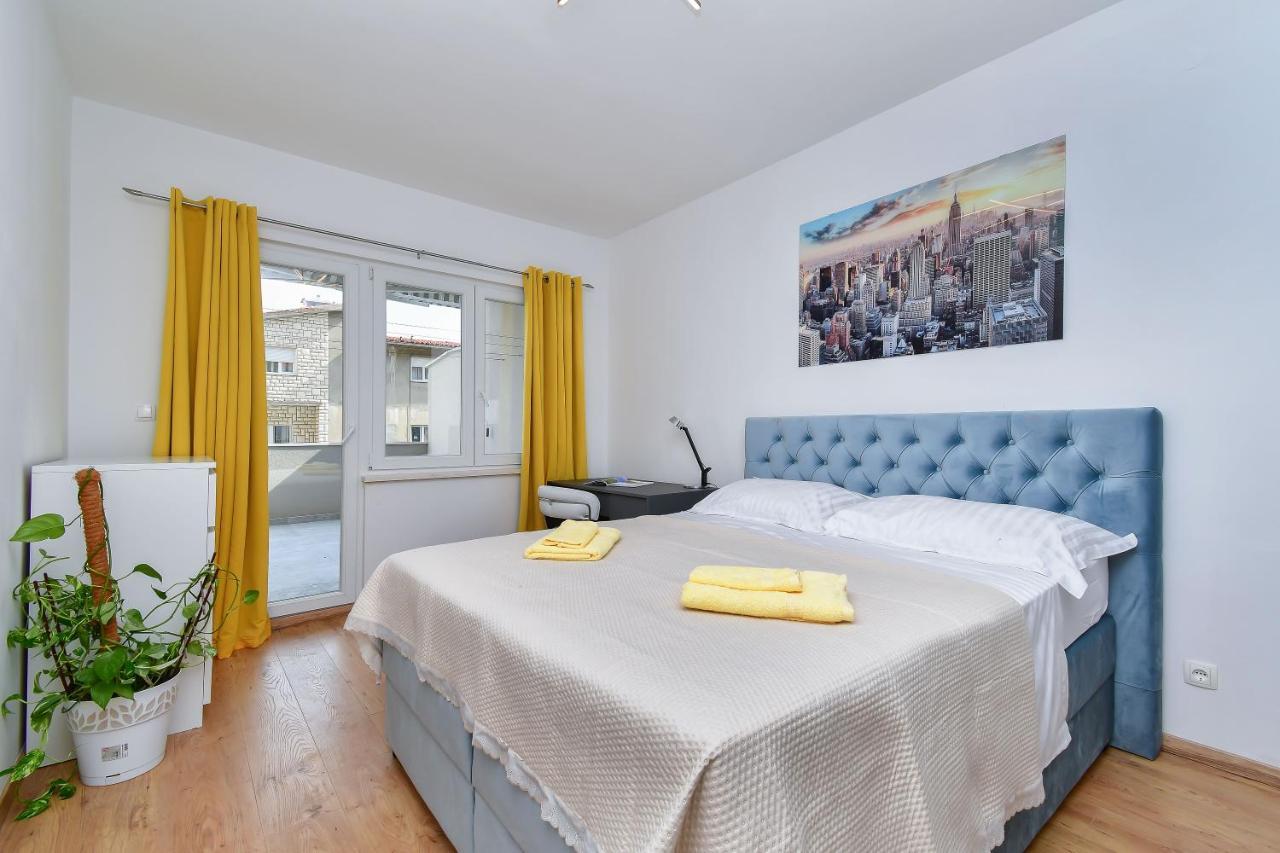 Apartment Ela Omiš Екстериор снимка