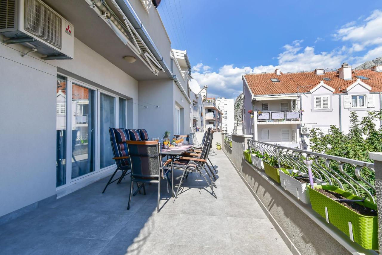 Apartment Ela Omiš Екстериор снимка
