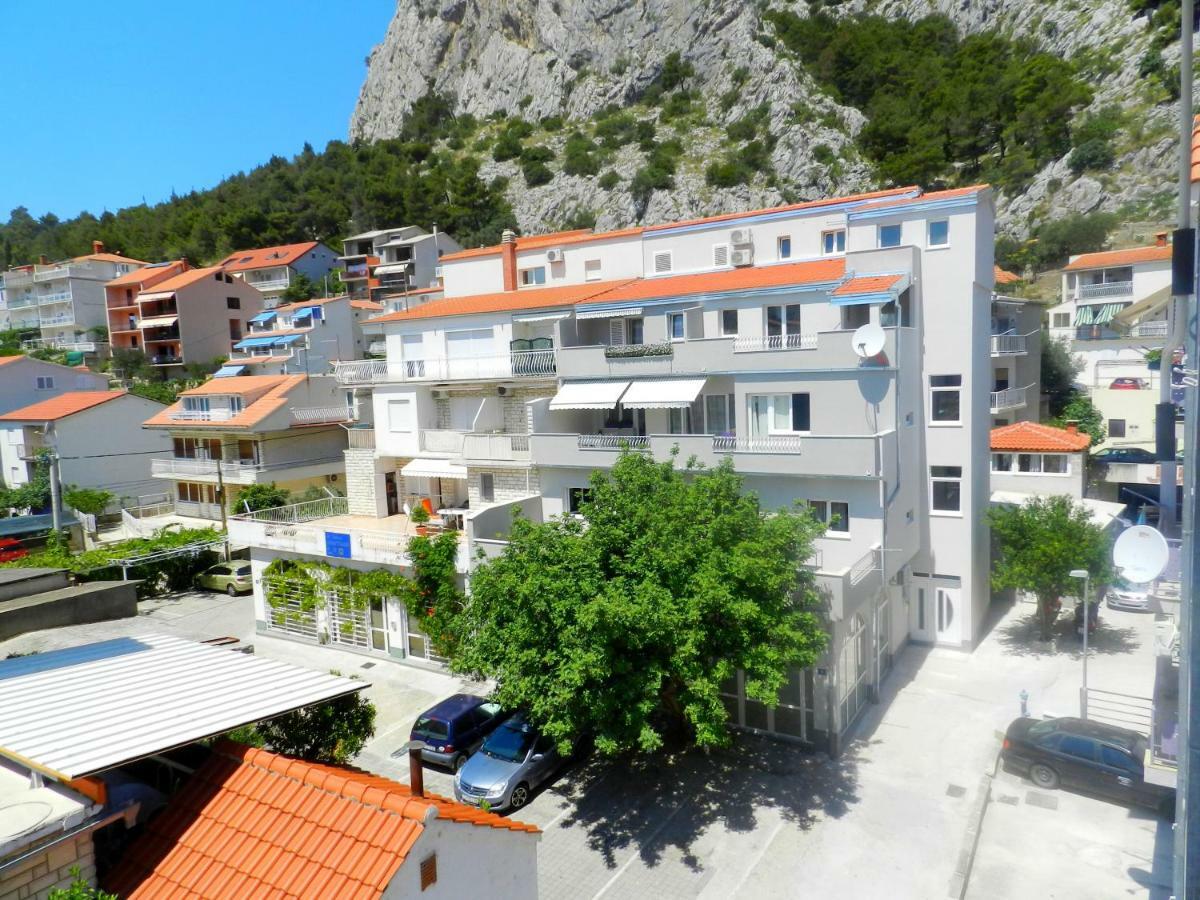 Apartment Ela Omiš Екстериор снимка